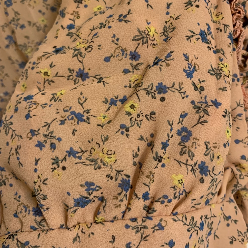 Spring cropped blouse - Picture 3 of 3